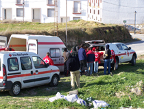 Voluntarios de Cruz Roja en los asentamientos de inmigrantes