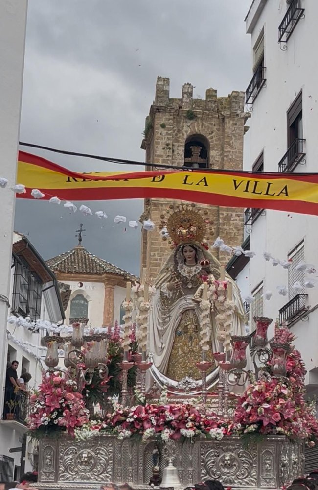 Imagen La Hermandad de la Caridad inaugura el mayo festivo en Priego 