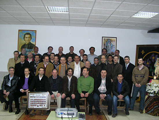 Imagen Antiguos alumnos de los Maristas celebran el 25º aniversario de su salida del colegio