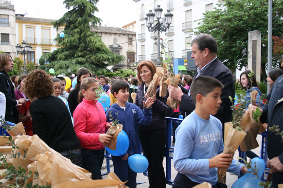 Imagen Cientos de escolares conmemoran en Priego de Córdoba el Día de Europa