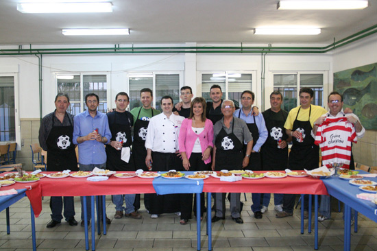 Imagen Una quincena de hombres toma parte en la Campaña de Corresponsabilidad en las Tareas del Hogar