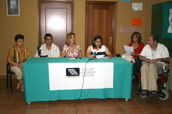 Imagen El Ayuntamiento de Priego cede un local municipal como sede de la Asociación AENDEPRI