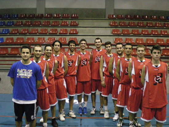 Imagen Victoria del Trompa ante un equipo de EBA
