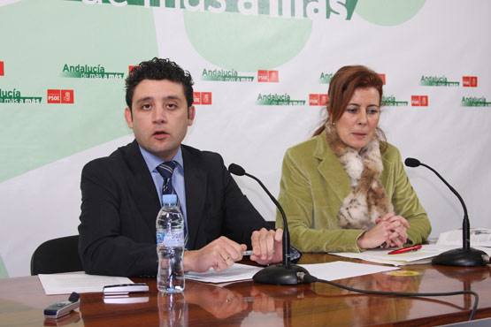 Imagen Velasco llama demagogos a PA y PP por pedir un Hospital para Priego