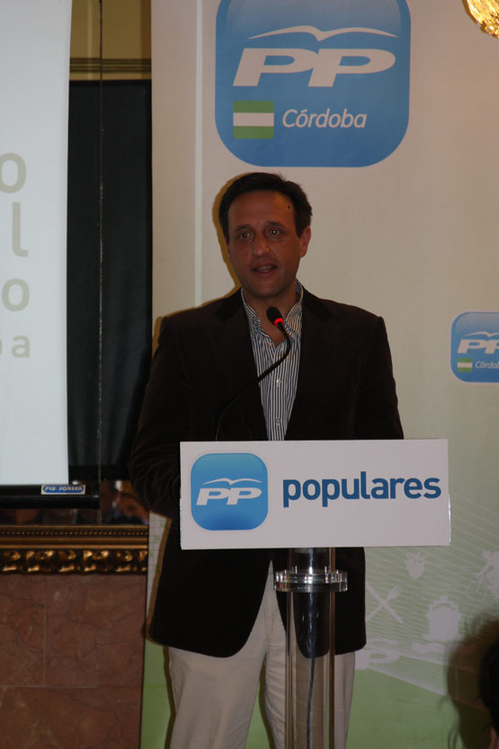 Imagen Ibáñez es reelegido Presidente Local del PP con el 98,5% de votos