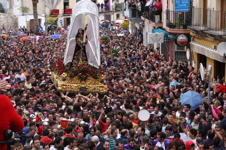Imagen La lluvia destroza los días grandes de la Semana Santa de Priego