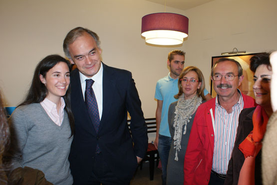 Imagen González Pons pide el apoyo mayoritario al PP en las elecciones municipales para cambiar al gobierno de España