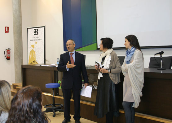 Imagen La Cátedra Elio Berhanyer centra dos de sus clases en la relación existente entre las prendas de vestir y el cuerpo humano