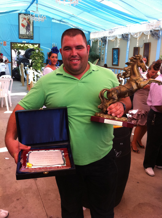 Imagen Manuel López Cano, del Club de Enganches Ciudad de Priego, se alza con la primera posición en la modalidad de  media potencia en el XXX Concurso de Enganches Ciudad de Málaga.