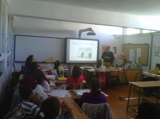 Imagen aguas de priego fomenta el conocimiento del ciclo del agua en las aulas del colegio Luque Onieva