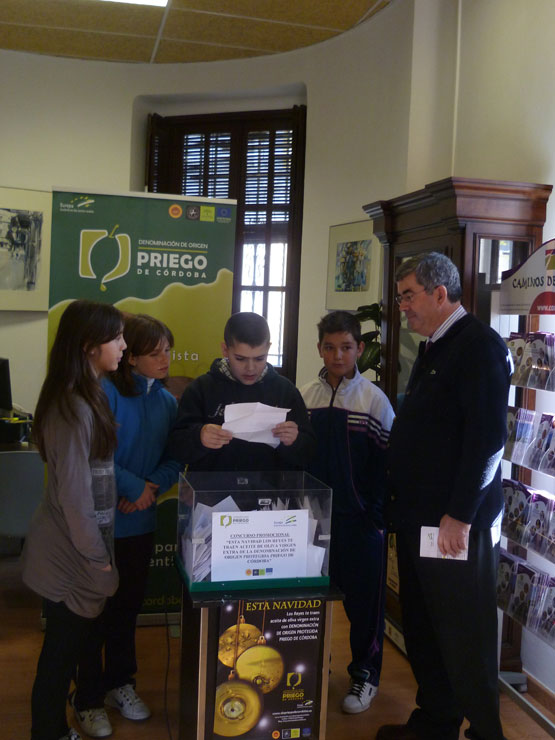 Imagen La Denominación de Origen regala 11 lotes de aceite de Oliva Virgen Extra