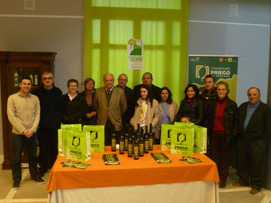 Imagen La Denominación de Origen entrega 11 lotes de aceite a los ganadores de su promoción navideña