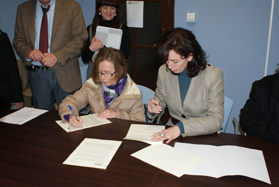 Imagen Lugarsur y Ayuntamiento renuevan su convenio de colaboración para asesorar a inmigrantes