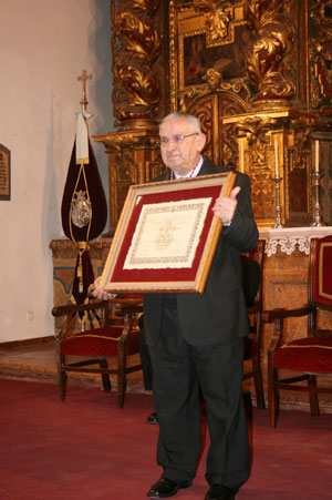 Imagen Presentados los carteles de Semana Santa, Fiestas Votivas de Mayo y Corpus 2012