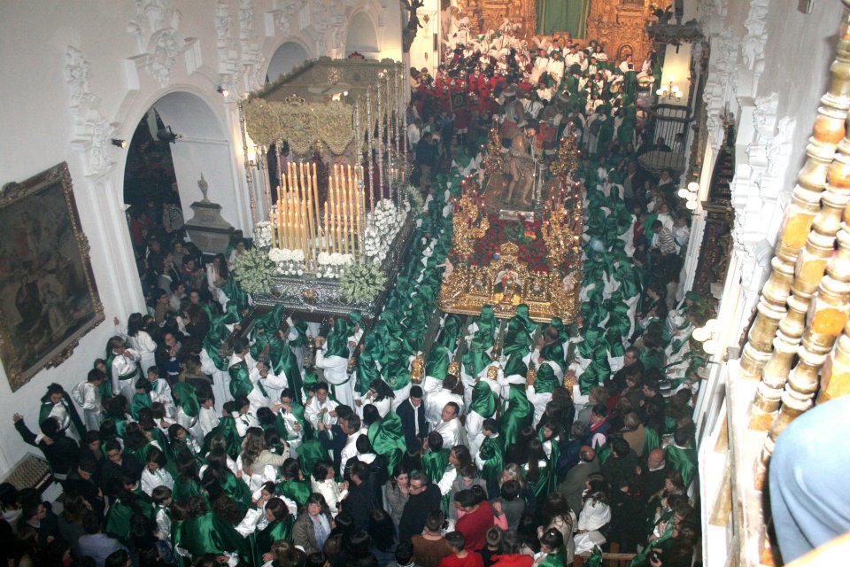 Imagen La lluvia impide por segundo año consecutivo que la Archicofradía de la Columna pueda realizar su estación de penitencia