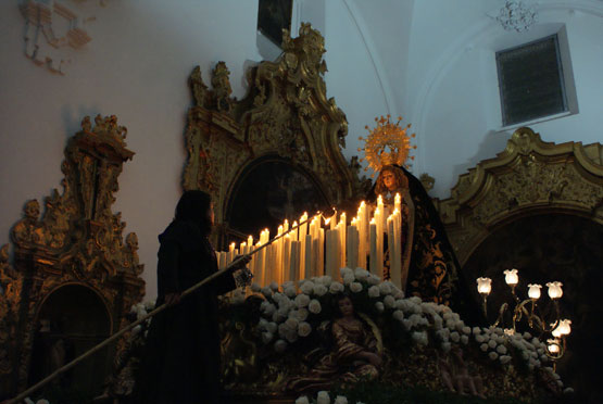 Imagen El tiempo impide a la Cofradía de los Dolores realizar la Vía Sacra