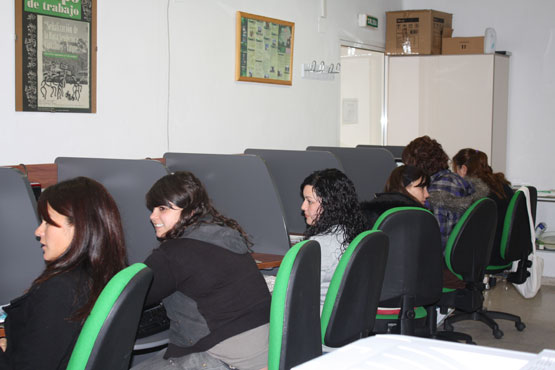 Imagen Un curso de la mancomunidad de la Subbetica forma a 15 personas en atención sociosanitaria