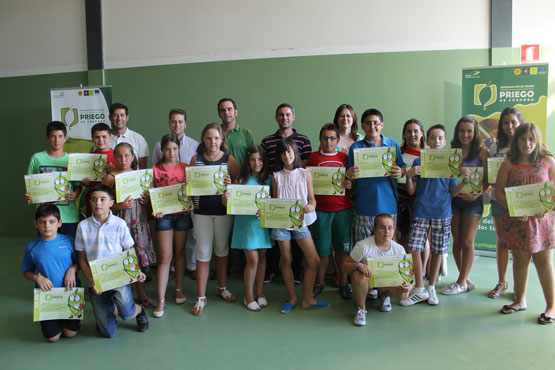 Imagen La Denominación de Origen entrega los diplomas a los alumnos de la escuela de cata para niños