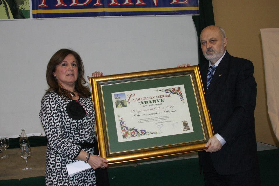 Imagen Albasur recibió de Adarve el titulo de
