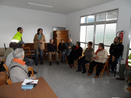 Imagen La alcaldesa se reune con los vecinos de