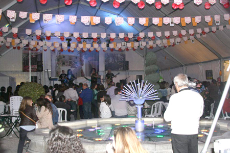 Imagen La alcaldesa prieguense María Luisa Ceballos satisfecha por la Feria de San Marcos