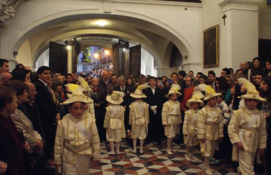 Imagen La lluvia impide por segundo año consecutivo el desfile procesional de Mayo de María Santísima de la Soledad Coronada