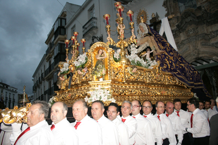 Imagen La Virgen de las Angustias realiza su salida Extraordinaria 