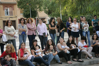 Imagen Más de treinta Madres Lactantes participan en la Iª Concentración celebrada en Priego