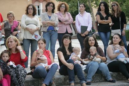Imagen Más de treinta Madres Lactantes participan en la Iª Concentración celebrada en Priego
