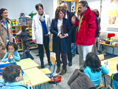 Imagen La delegada de Educación visita dos obras ejecutadas en los centros Educativos Cristóbal Luque Onieva y Camacho Melendo