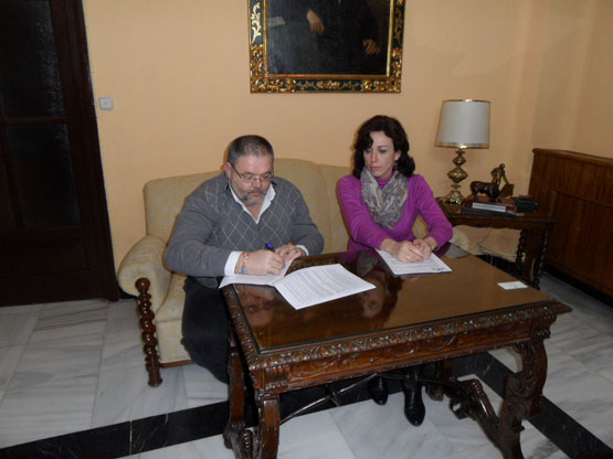 Imagen El Ayuntamiento renueva el convenio con la Agrupación de Cofradías