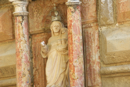 Imagen Rompen el brazo de la Virgen de la Cabeza en la Fuente de la Salud