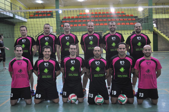 Imagen El Club Voleibol Baxo 14 vuelve a la competición 15 años después  