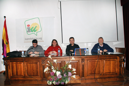 Imagen Elena Cortés apoyó a Manuel Rodríguez Miranda como candidato de IU a las elecciones municipales en Priego