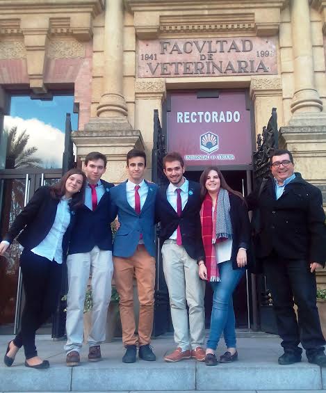 Imagen Alumnos del IES Álvarez Cubero ganan el Torneo de Debate Jóvenes Promesas en su fase provincial de Córdoba.