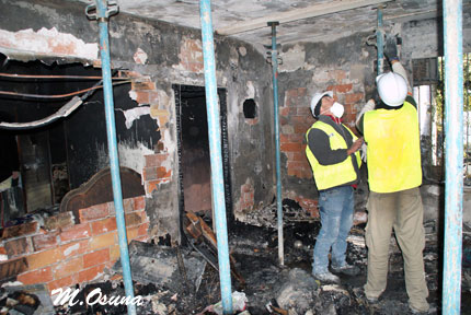 Imagen Un incendio destroza una vivienda en el barrio de la Inmaculada