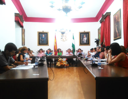 Imagen La ausencia de un concejal andalucista propicia la aprobación de puestos y retribuciones del personal eventual del ayuntamiento