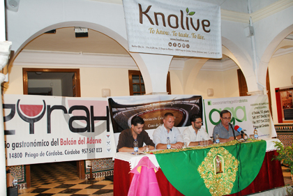 Imagen La Asociación Cultural Taurina “Coso de las Canteras” ha presentado los trofeos de la Feria Taurina de Priego
