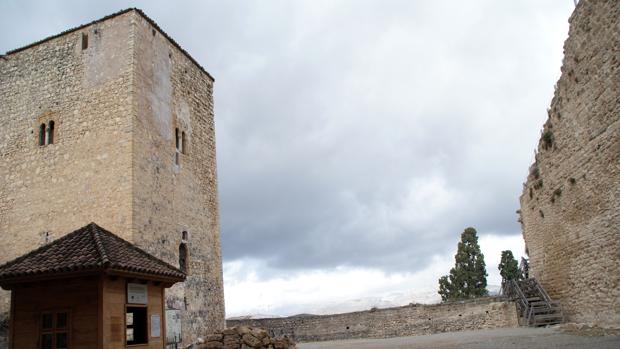 Imagen La Torre del Homenaje de Priego salvará su ruina sin la ayuda de la Junta