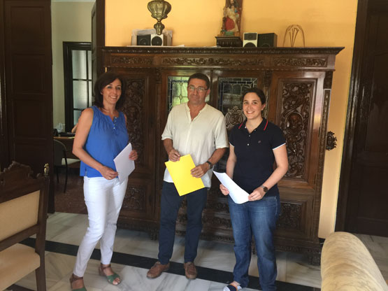 Imagen Se firma el contrato de servicio de Redacción del Plan Especial de Reforma Interior ( PERI-04 Cerro Quiroga )