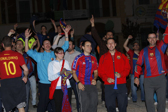 Imagen Los aficionados del F.C. Barcelona celebran la consecución de la Copa del Rey