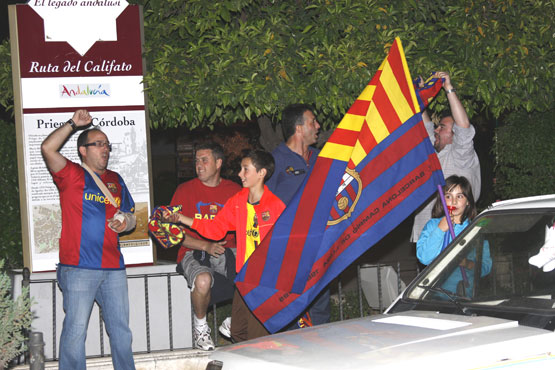 Imagen Los aficionados del F.C. Barcelona celebran la consecución de la Copa del Rey