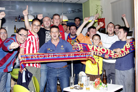Imagen Los aficionados del F.C. Barcelona celebran la consecución de la Copa del Rey