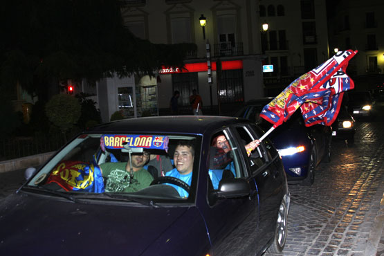Imagen Los aficionados del F.C. Barcelona celebran la consecución de la Copa del Rey