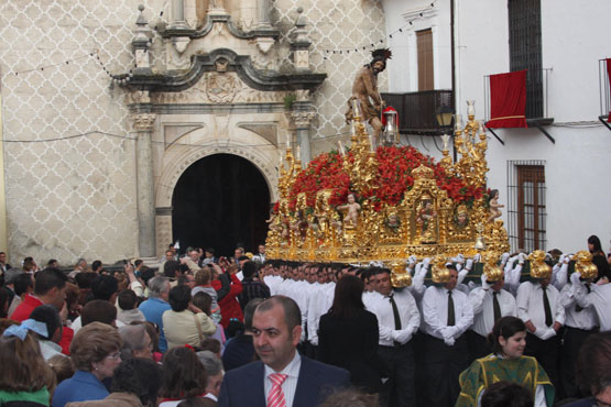 Imagen Jesús en la Columna llena de esplendor el Mayo prieguense