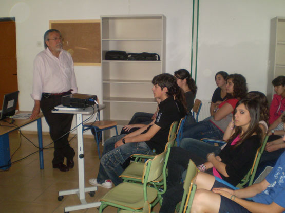 Imagen Conferencia en el I.E.S. Carmen Pantión