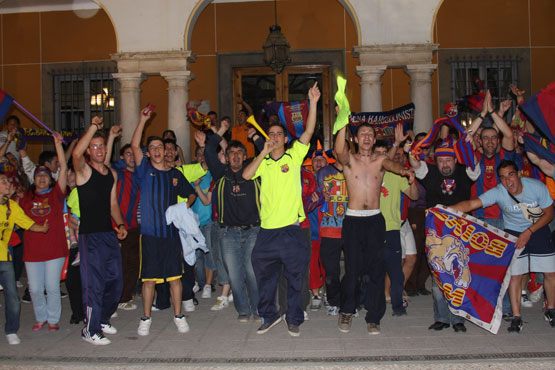 Imagen Aficionados barcelonistas de Priego celebran la consecución de la Copa de Europa