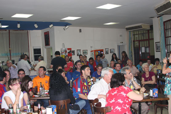 Imagen Aficionados barcelonistas de Priego celebran la consecución de la Copa de Europa