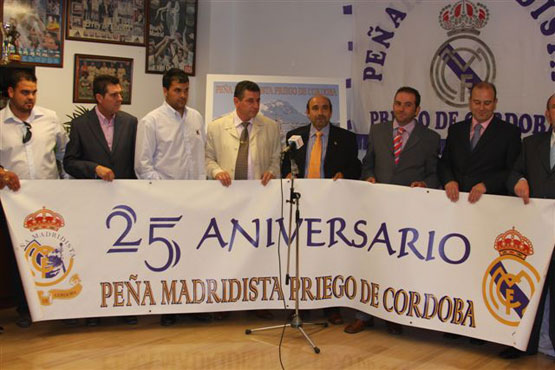 Imagen La pe帽a madridista de Priego inaugura su nueva sede y anuncia los actos de su 25 aniversario