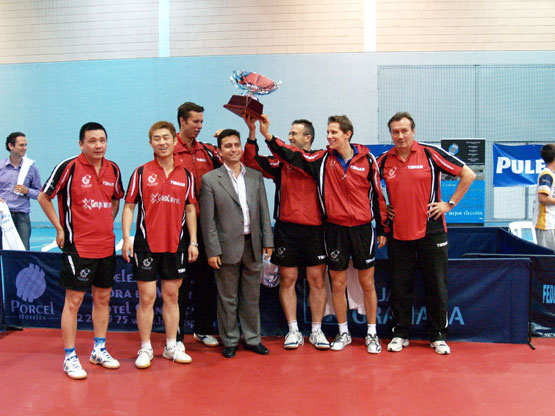Imagen El Caja Granada se hace campeón de la superdivisión al derrotar al Cajasur-Priego